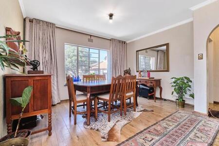 3 Bedroom Townhouse in Northcliff