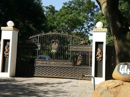 2 Bedroom Townhouse in Olivedale