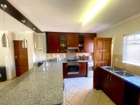 2 Bedroom Townhouse in Sundowner