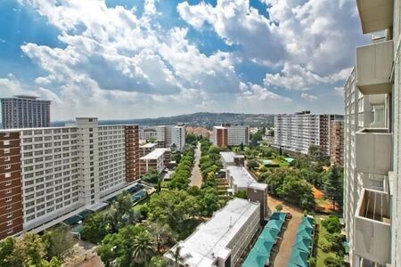 3 Bedroom Apartment in Bedford Gardens