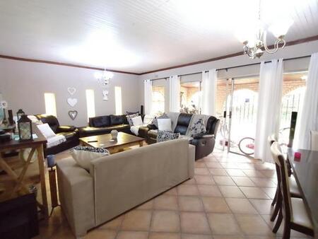 3 Bedroom House in Overkruin