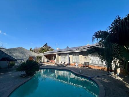 5 Bedroom House in Glen Marais