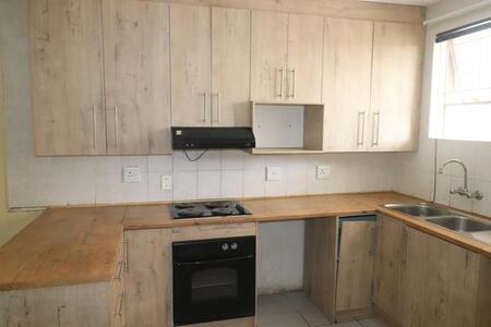 2 Bedroom Flat in Edleen