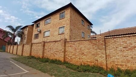 2 Bedroom Apartment in Elspark