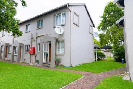 2 Bedroom Duplex in Greenstone Hill