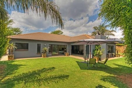 3 Bedroom House in Emerald Estate