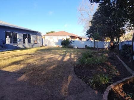 4 Bedroom House in Cinderella