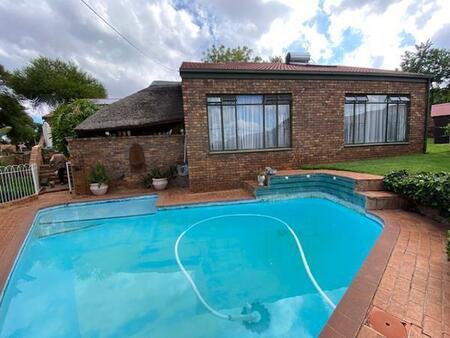 4 Bedroom House in Zwartkop