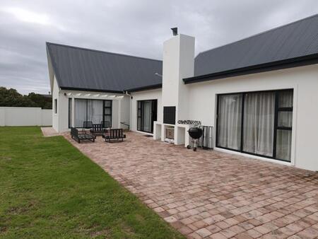 4 Bedroom House in St Francis Links