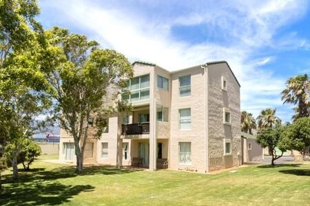 3 Bedroom Apartment in Greenways Golf Estate