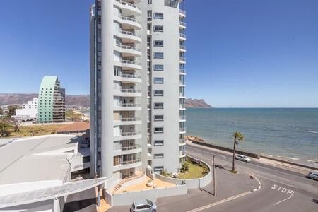 2 Bedroom Apartment in Strand South