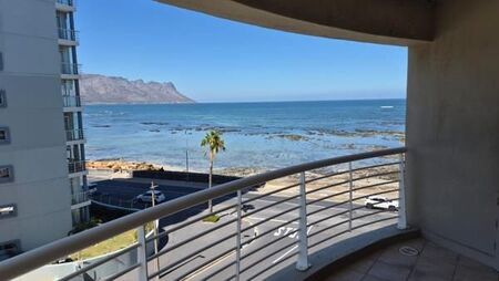 3 Bedroom Apartment in Strand South