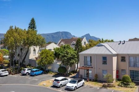 2 Bedroom Apartment in Diep River