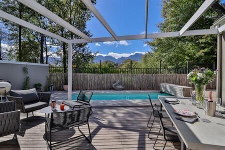 2 Bedroom House in Erinvale Estate