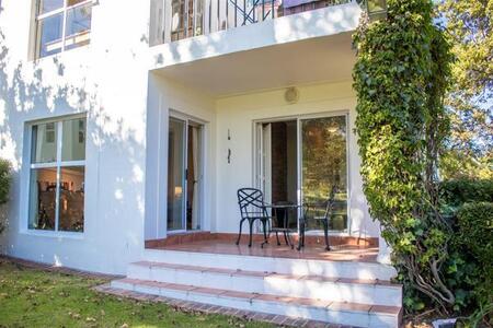 1 Bedroom Apartment in Erinvale Estate