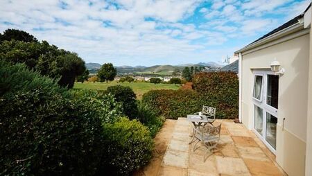 2 Bedroom House in Erinvale Estate