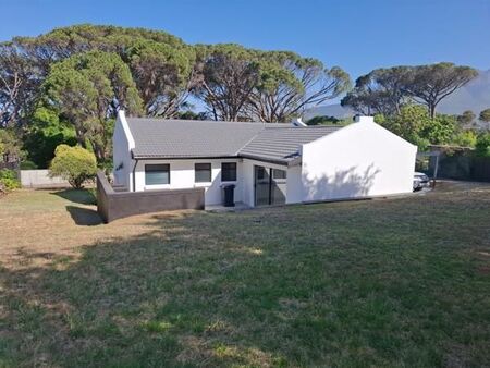 3 Bedroom House in Rome Glen