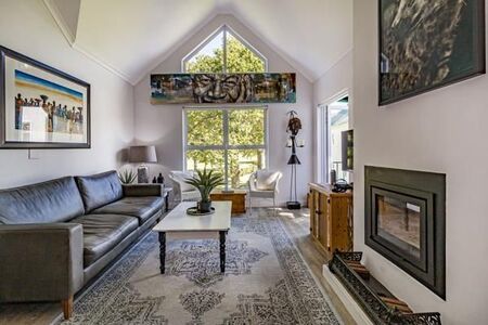 2 Bedroom Apartment in Erinvale Estate