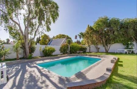 4 Bedroom House in Briza