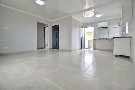 2 Bedroom Apartment in Bothasig