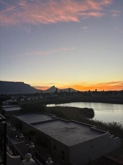 1 Bedroom Apartment in Century City