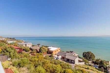 1 Bedroom House in Mountainside