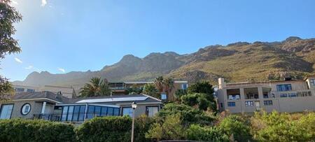 2 Bedroom Apartment in Gordons Bay Central