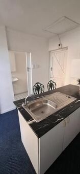 1 Bedroom Apartment in Goodwood