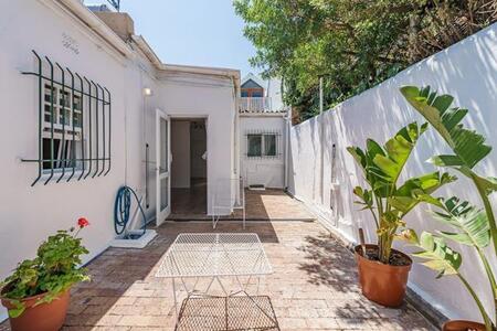 2 Bedroom House in Observatory