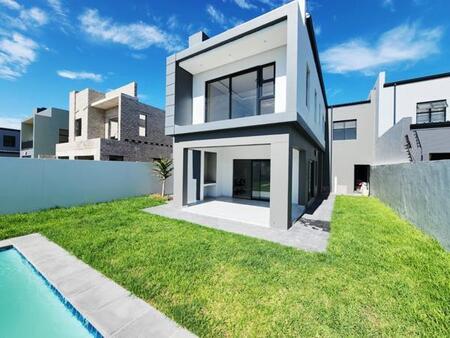 4 Bedroom House in Sandown