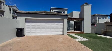 3 Bedroom House in Big Bay