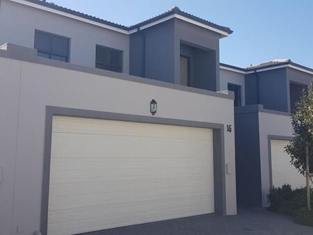 3 Bedroom House in Parklands North
