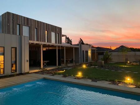 2 Bedroom House in Bloubergstrand