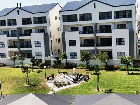 2 Bedroom Apartment in Sandown