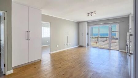 2 Bedroom Apartment in Table View