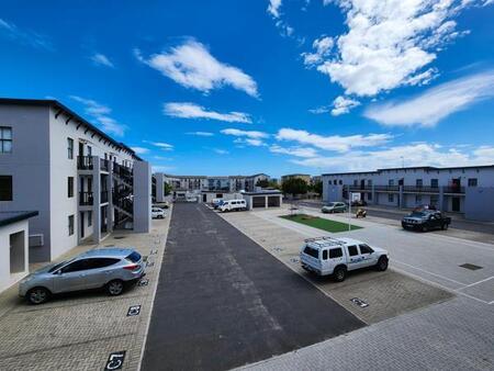 2 Bedroom Apartment in Parklands East