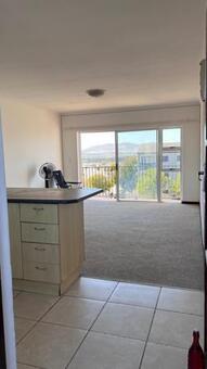 2 Bedroom Apartment in Parklands