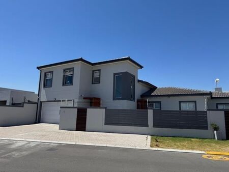 1 Bedroom Apartment in Sandown