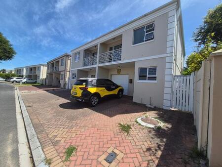 3 Bedroom Townhouse in Parklands