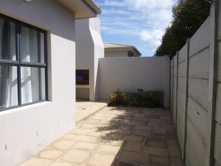 3 Bedroom House in Parklands North
