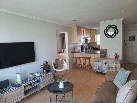 2 Bedroom Apartment in Table View