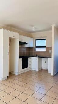 2 Bedroom Apartment in Parklands