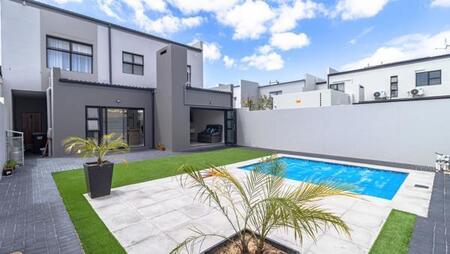 3 Bedroom House in Parklands North