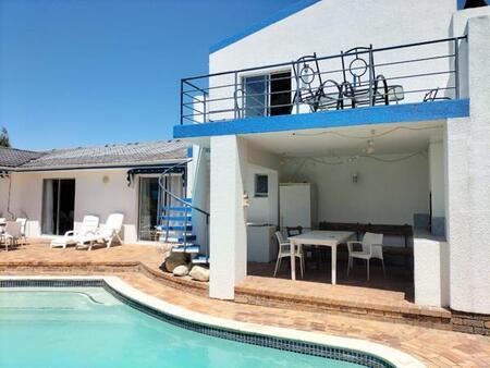 5 Bedroom House in Flamingo Vlei