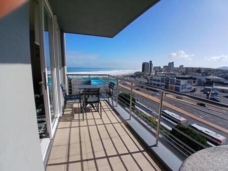 2 Bedroom Apartment in Bloubergstrand