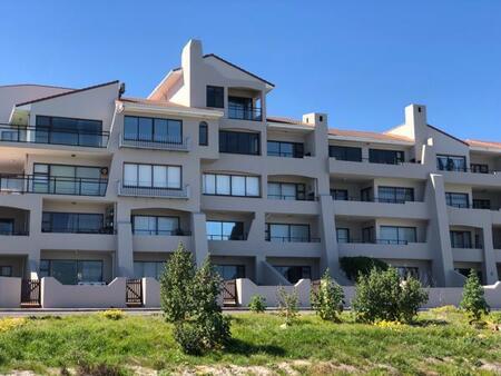 2 Bedroom Apartment in Bloubergrant