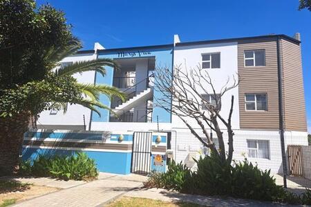 2 Bedroom Apartment in Sunridge