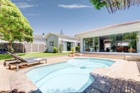 3 Bedroom House in Bloubergrant