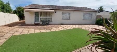 3 Bedroom House in Waves Edge