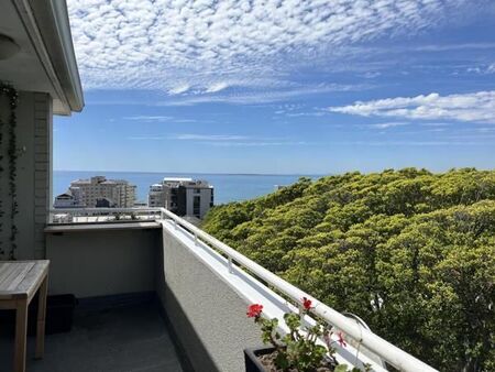 1 Bedroom Flat in Three Anchor Bay